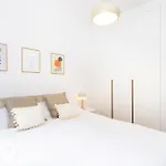 Home2book Bright Sea Views & Pool 아파트 *