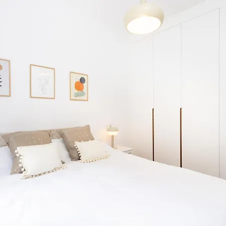 Home2book Bright Sea Views & Pool Apartmán *